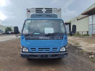ISUZU ELF / 4HL1 / FREEZER VAN / 14FT / 5 STUD