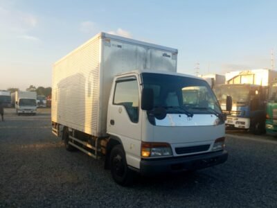 ISUZU ELF 4HG1 FULLY INLINE FRONT MOLEA 14FT CLOSEVAN
